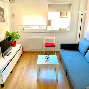 Ana's Parking Gratuito Apartman
